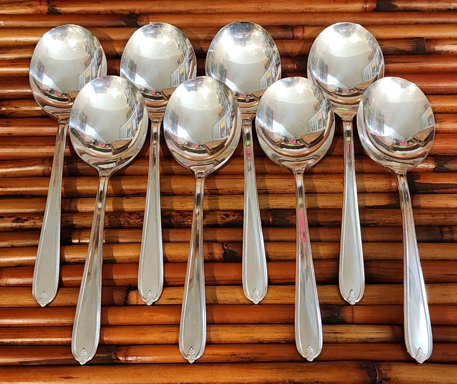 8 Prestige Plate Longchamps Chaumont Round Bowl Cream Soup Spoon Silverplate