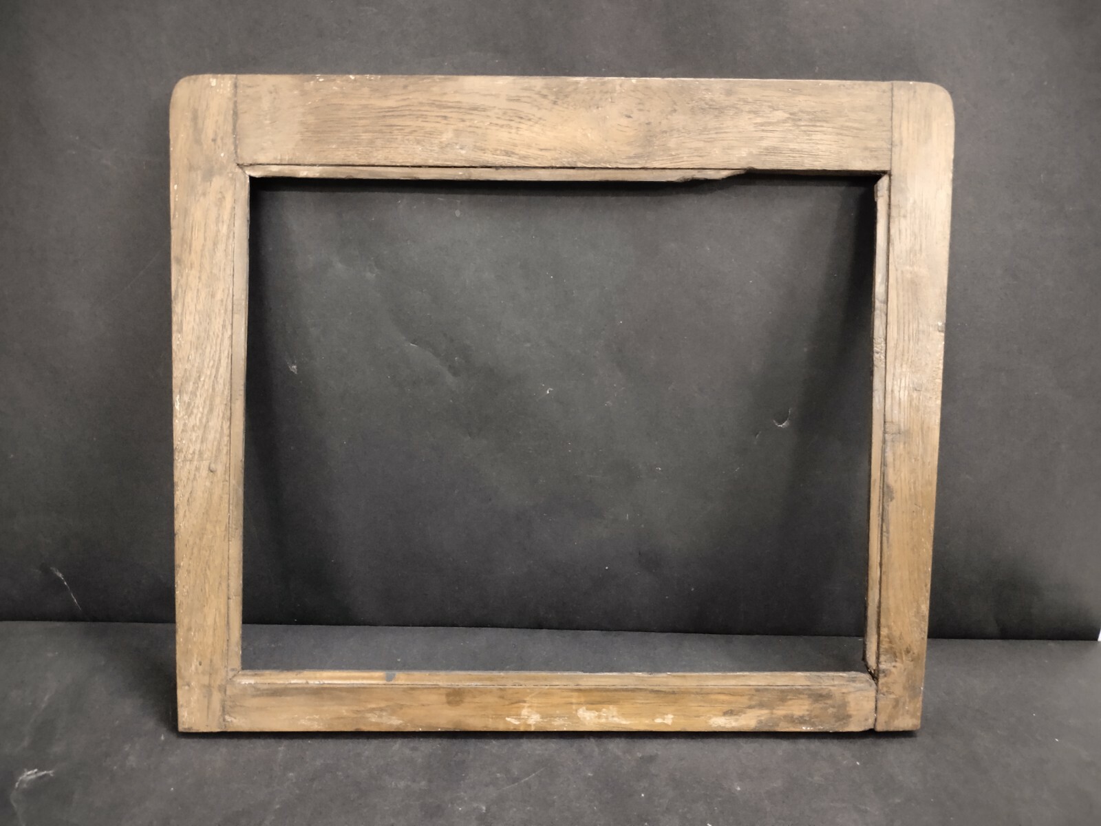 VINTAGE OLD HANDMADE WOODEN RARE PICTURE / PHOTO FRAME COLLECTIBLE