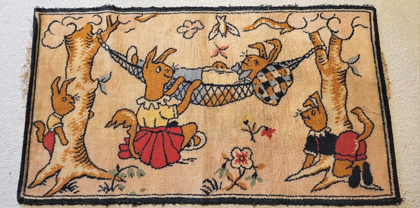 PRIMITIVE NEEDLEPOINT BUNNY RABBIT FOLK ART TAPESTRY PICTORIAL RUG MAT MCM ANTIQ