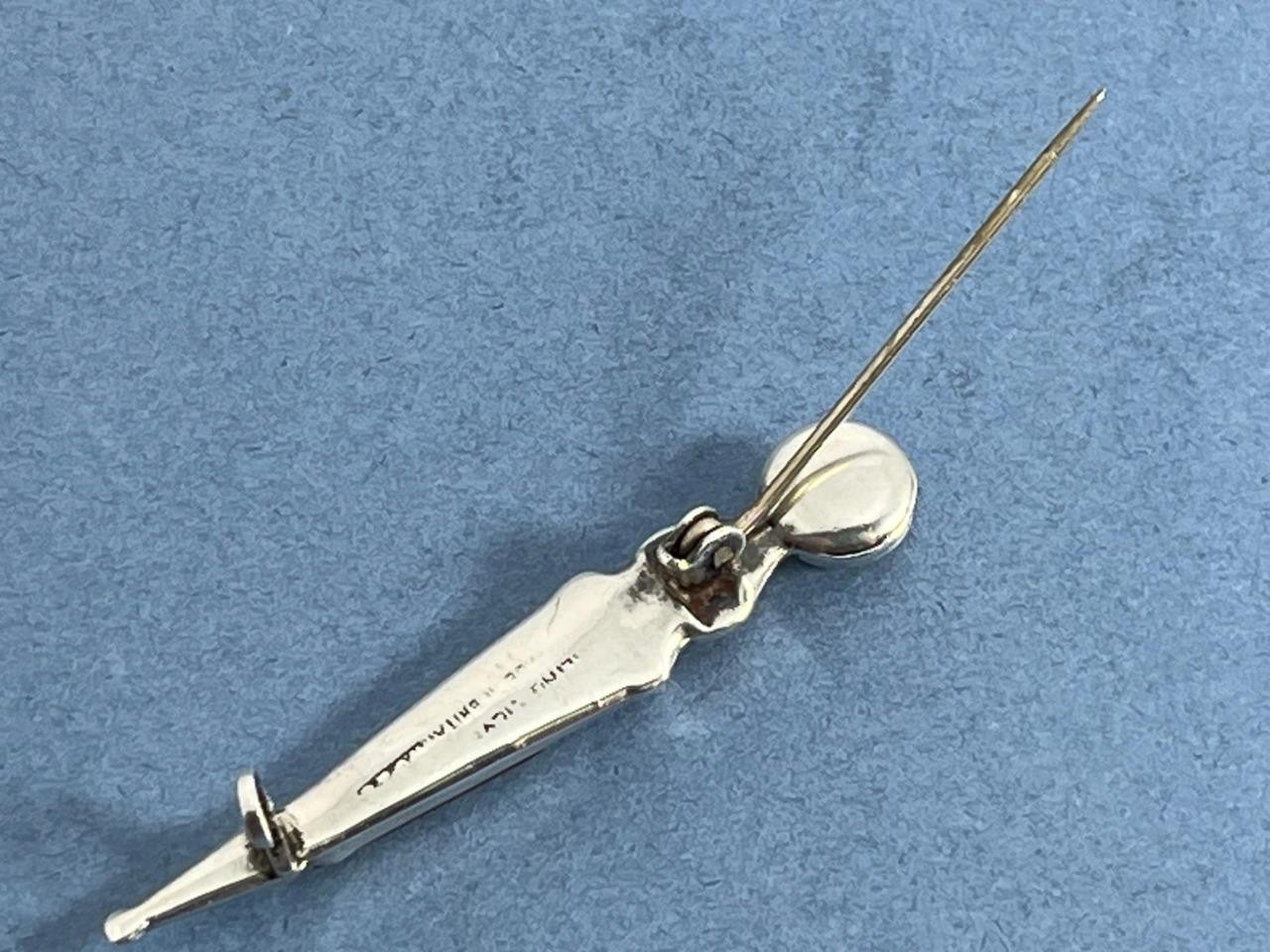 GOOD ANTIQUE SOLID SILVER SCOTTISH AGATE CITRINE DIRK BROOCH C.1920’S