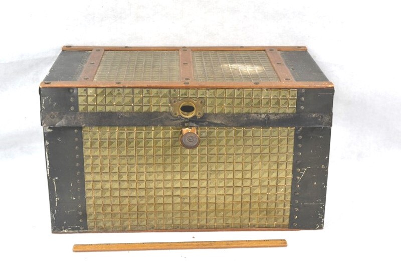 antique small tin embossed /wood steamer trunk small 16x9x9 original 1800