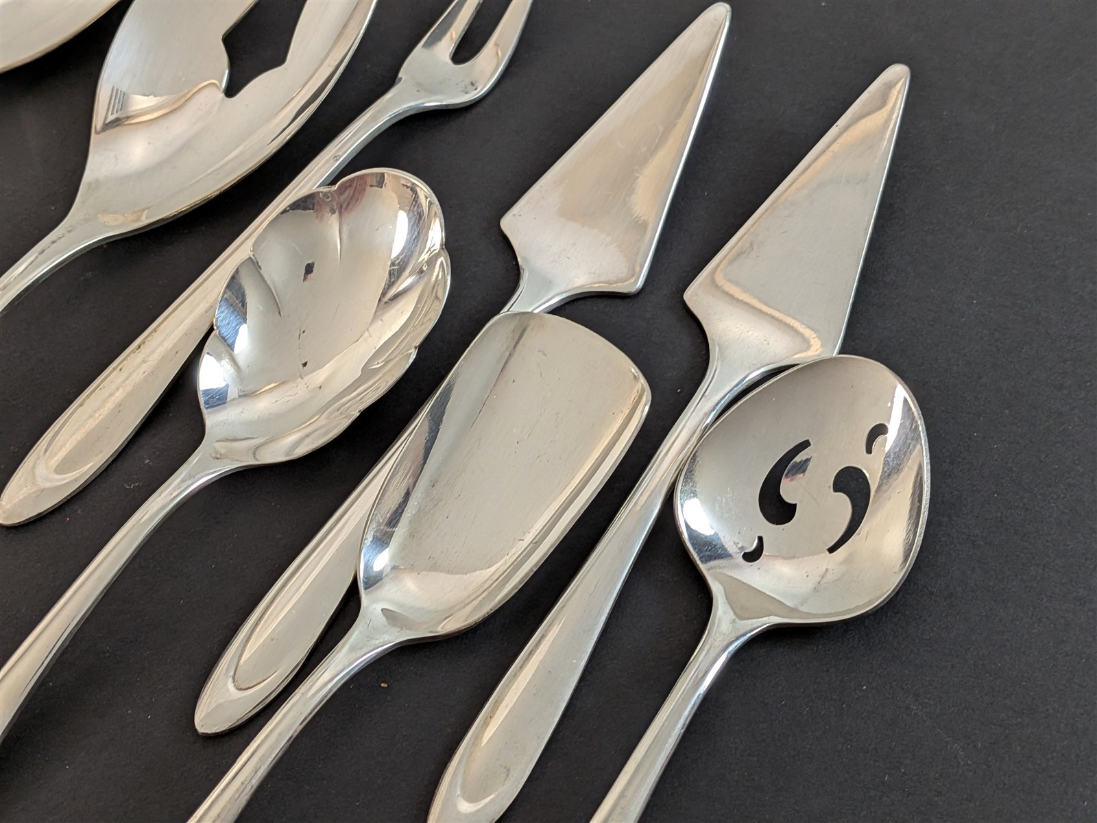 Meriden FIRST LADY 8 Pc Serving Set Condiment Utensils Hostess Silverplate 1950