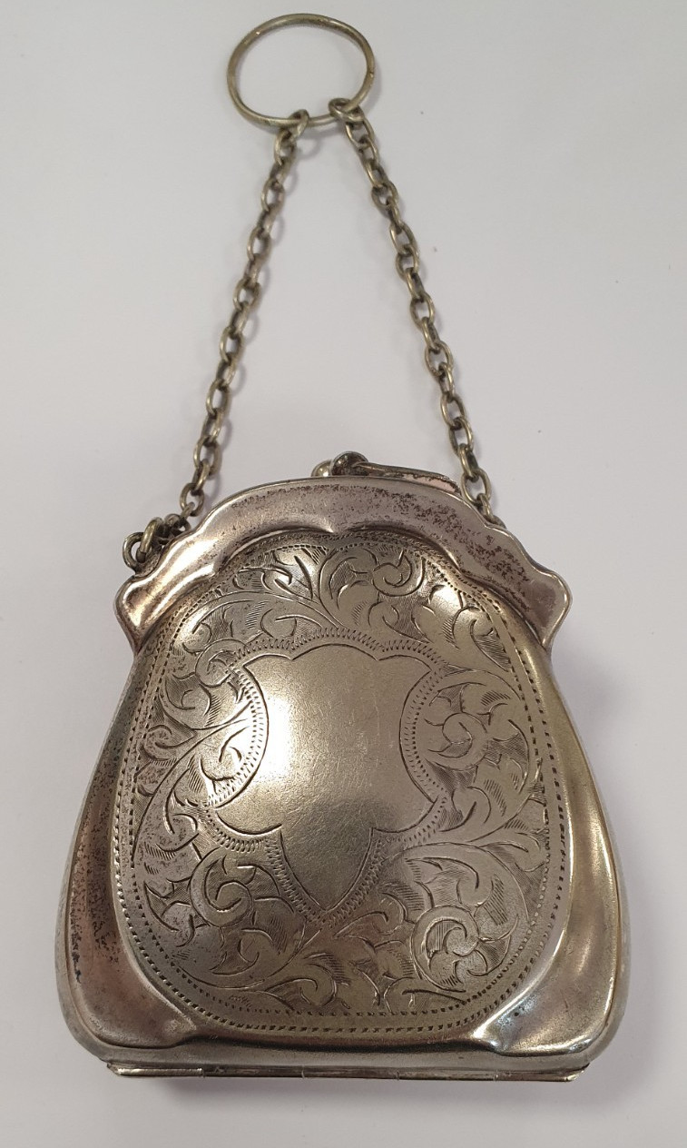 Silver Antique Finger Change Purse EPNS Engraved Decoration Vacant Cartouche