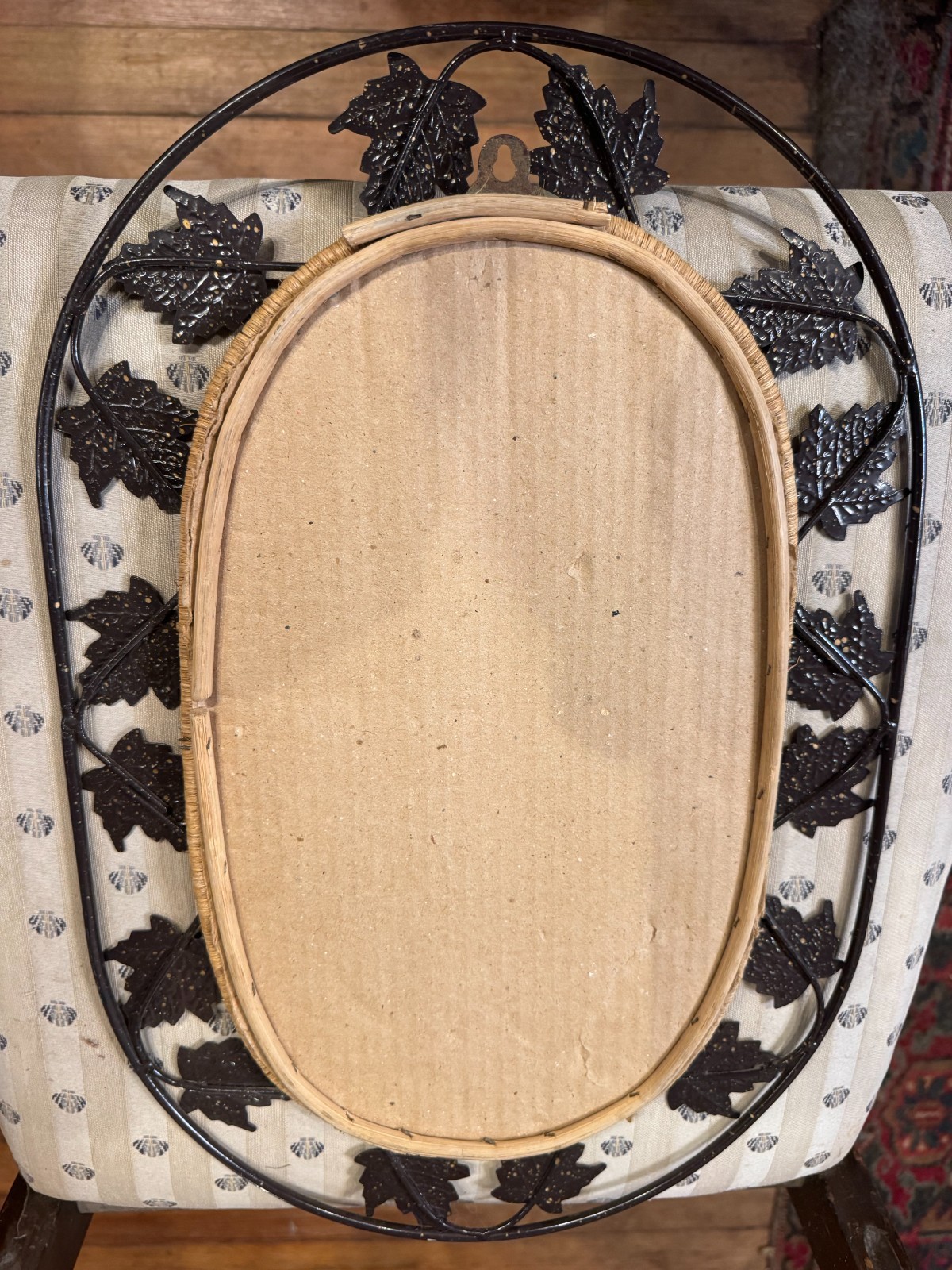 Small Metal Leaf Bordered Wall Mirror – 12.0″ W x 18.0″ L x 1.0″ D