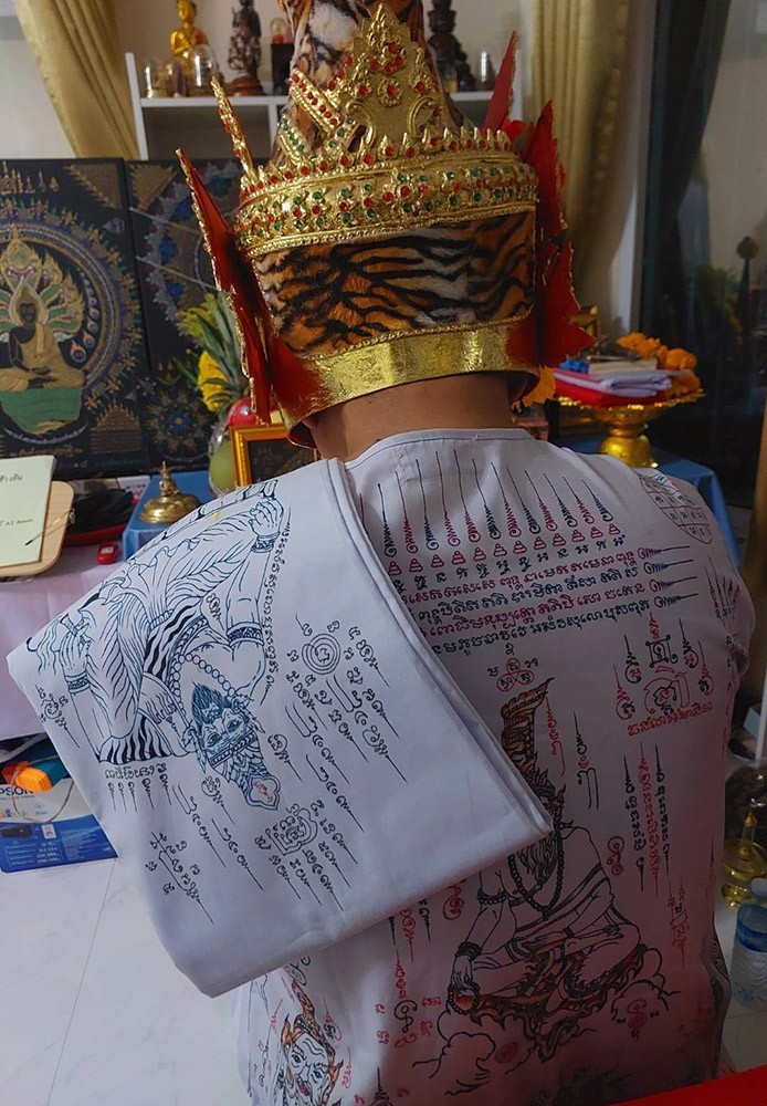 Magic Hand Written Yant Millionaire Junk Ship AJ Amon Thai Amulet Rich Wealth B3
