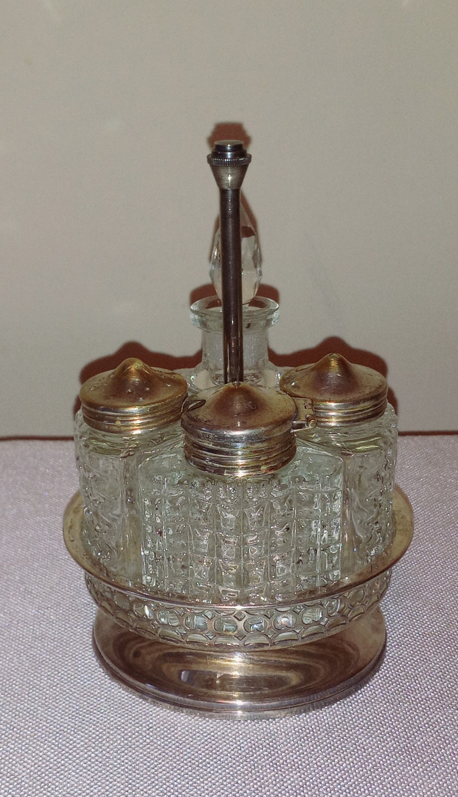 Vtg Silverplated Scrolled Rotating Condiment Caddy Four Glass Jars w/lids