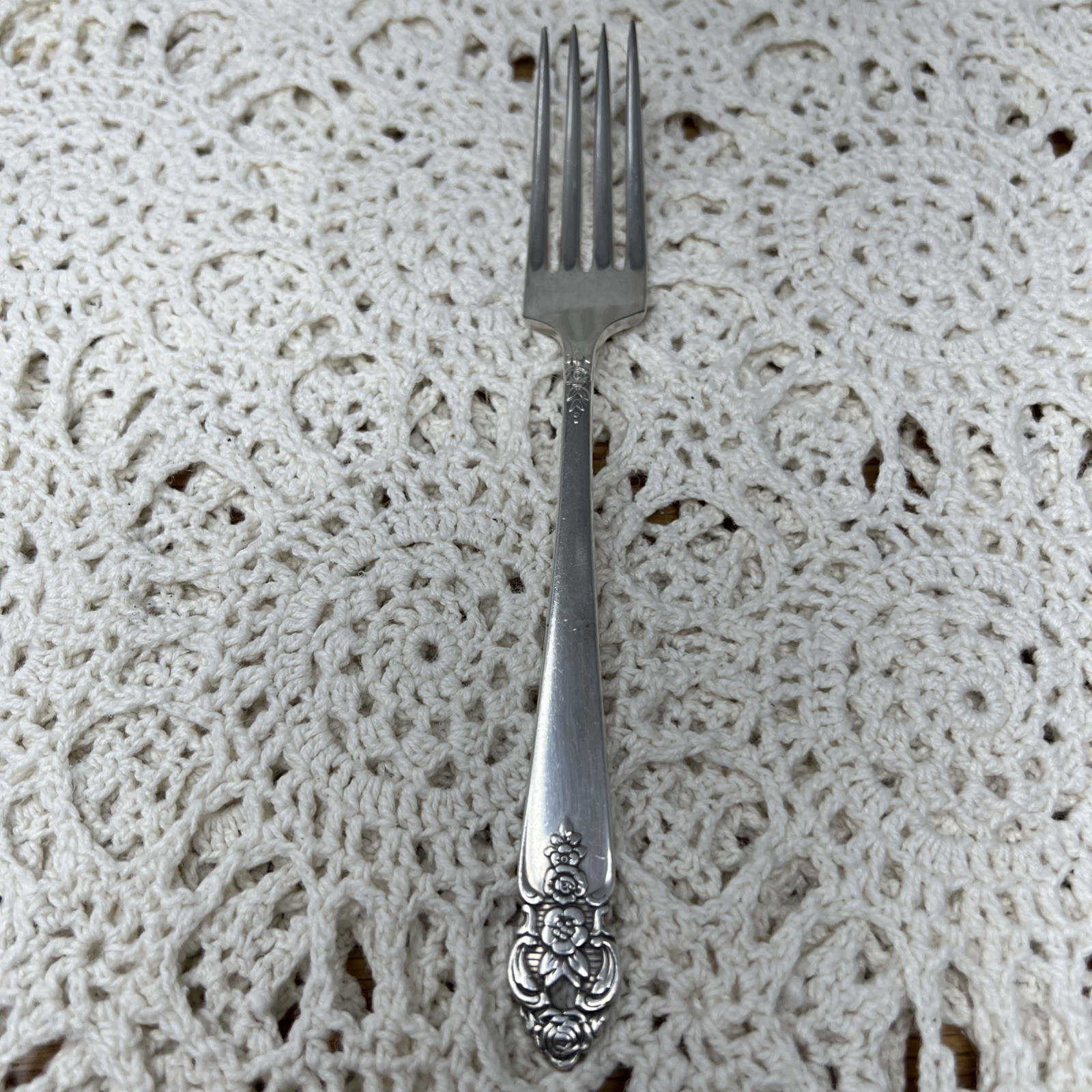 Vtg Oneida Distinction Silver Plate Prestige 1951 Dinner Grille Fork 7 5/8 in