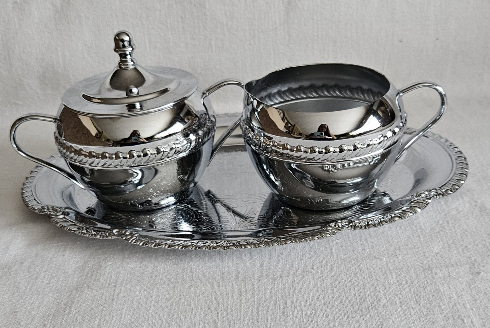 Vintage Irvanware Silver Etched Creamer and Sugar bowl with tray