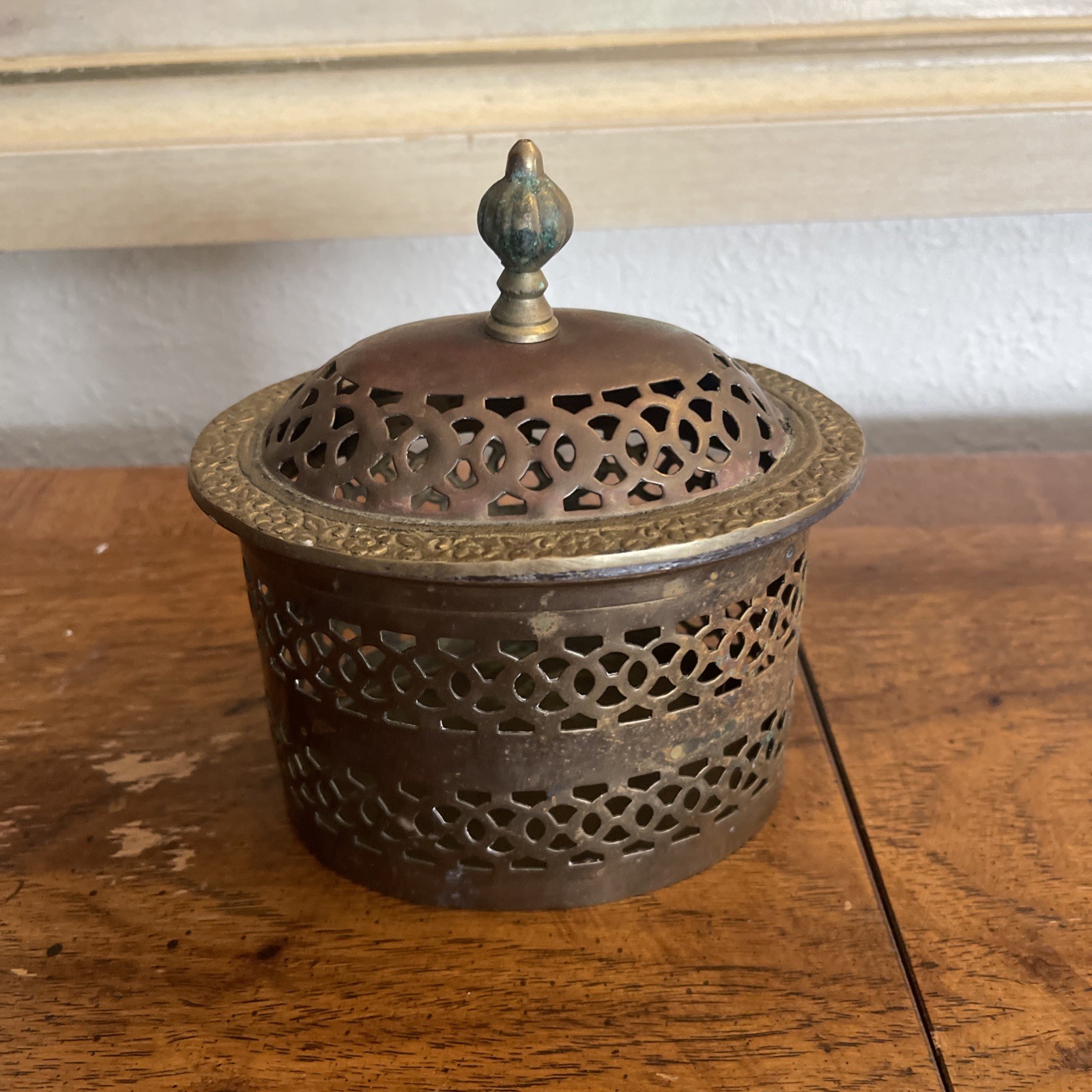 ANTIQUE Vintage Mughal jali India Brass BoxM