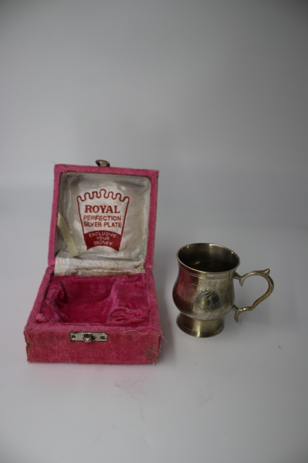Royal Perfection Silver Plate Goblet cup mug pink velvet presentation case box