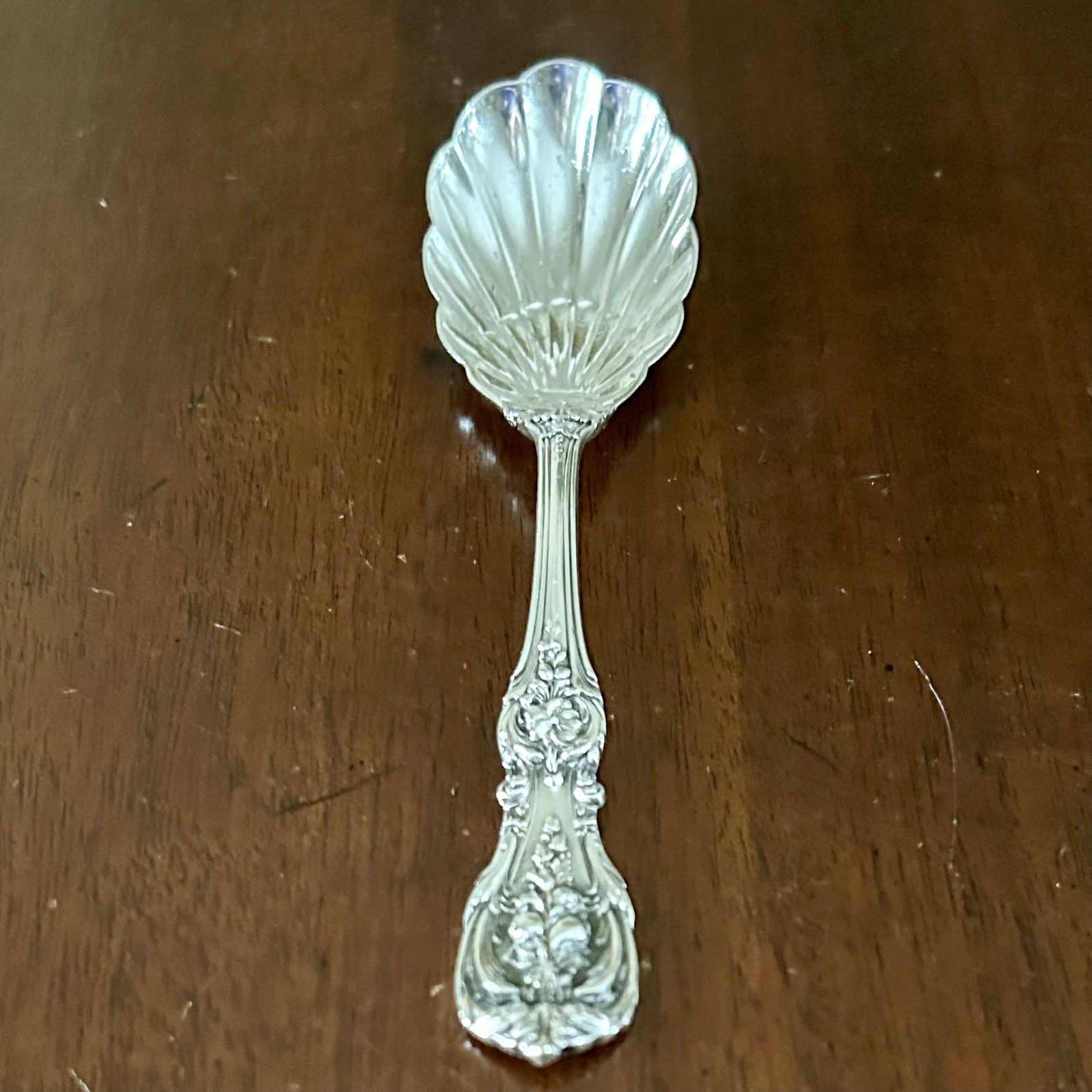 Vintage Sterling Silver Francis 1 Sugar Shell Spoon By Reed and Barton 6 1/8”