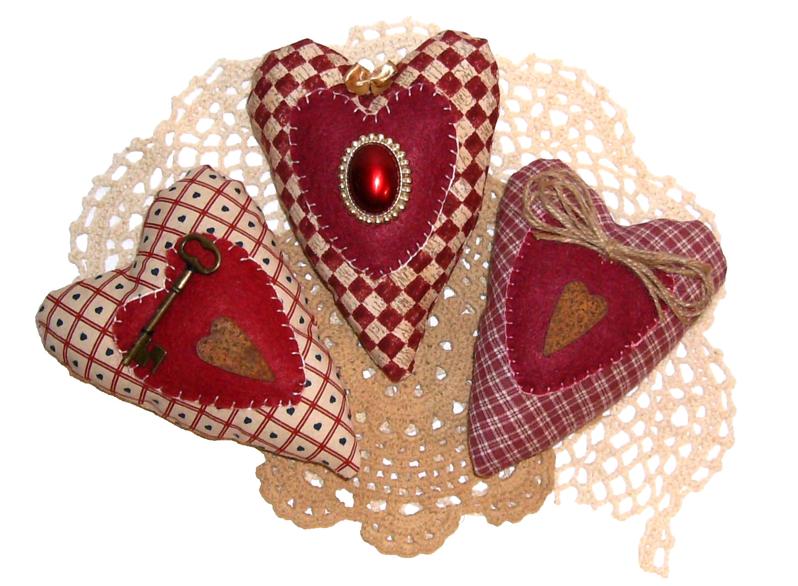 3 Primitive handmade fabric HEARTS–5.5″–ornaments-bowl fillers-tucks