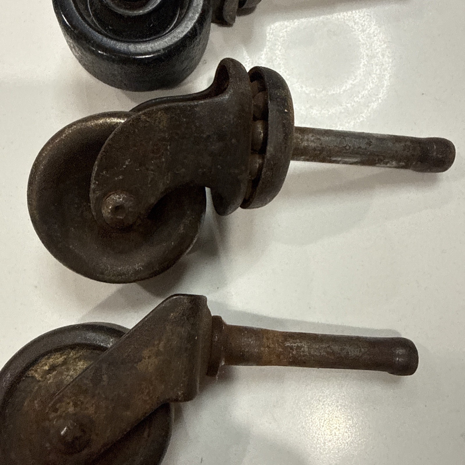 4 Antique Casters random styles