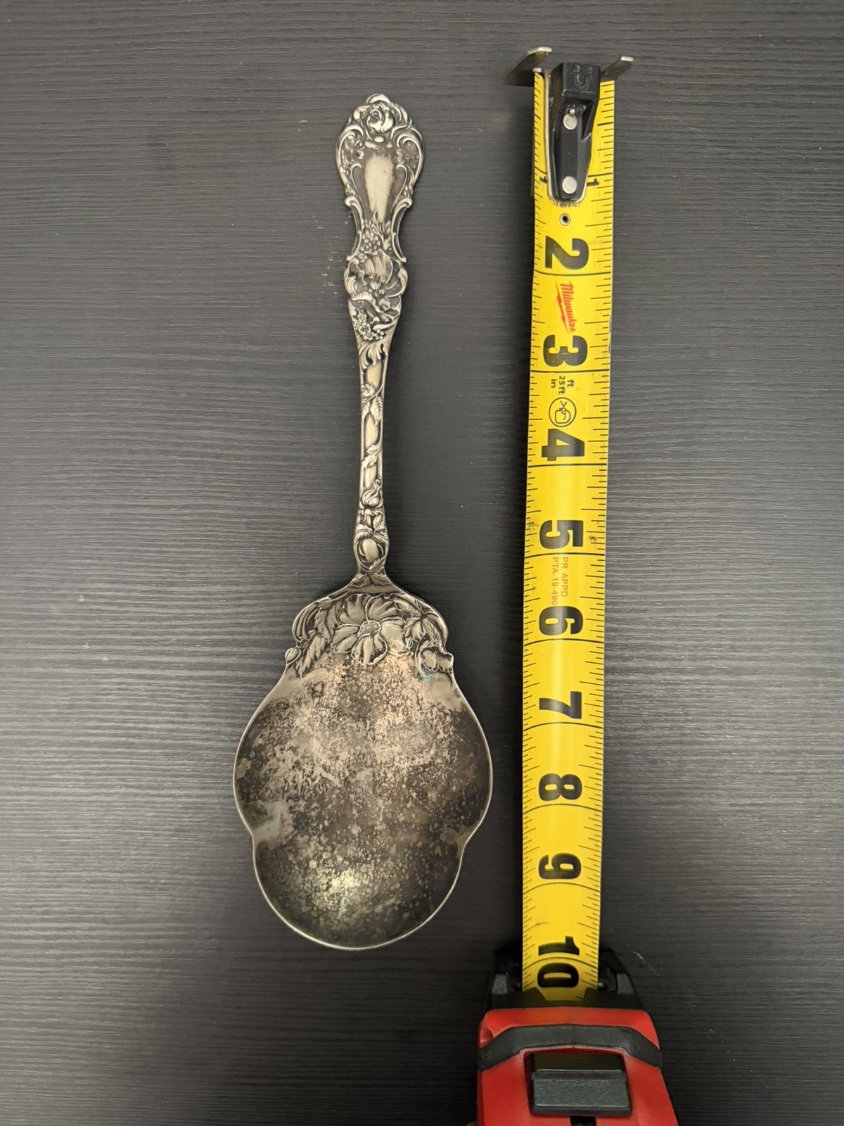 R Wallace Silverplate Serving Spoon 1835 Floral Pattern 9.25″ x 3″
