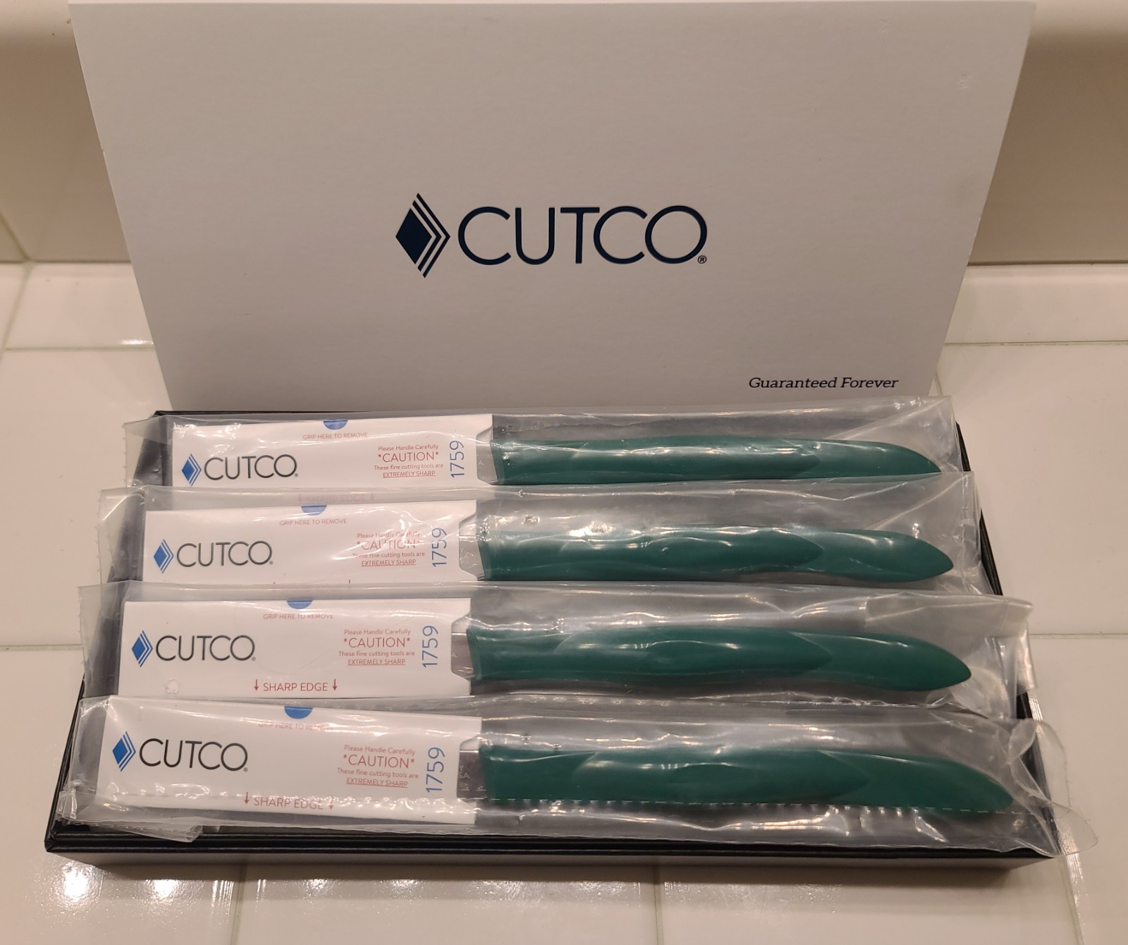 Brand New Cutco #1759 Four Piece Take Knife Set with Green Handle in Gift Box