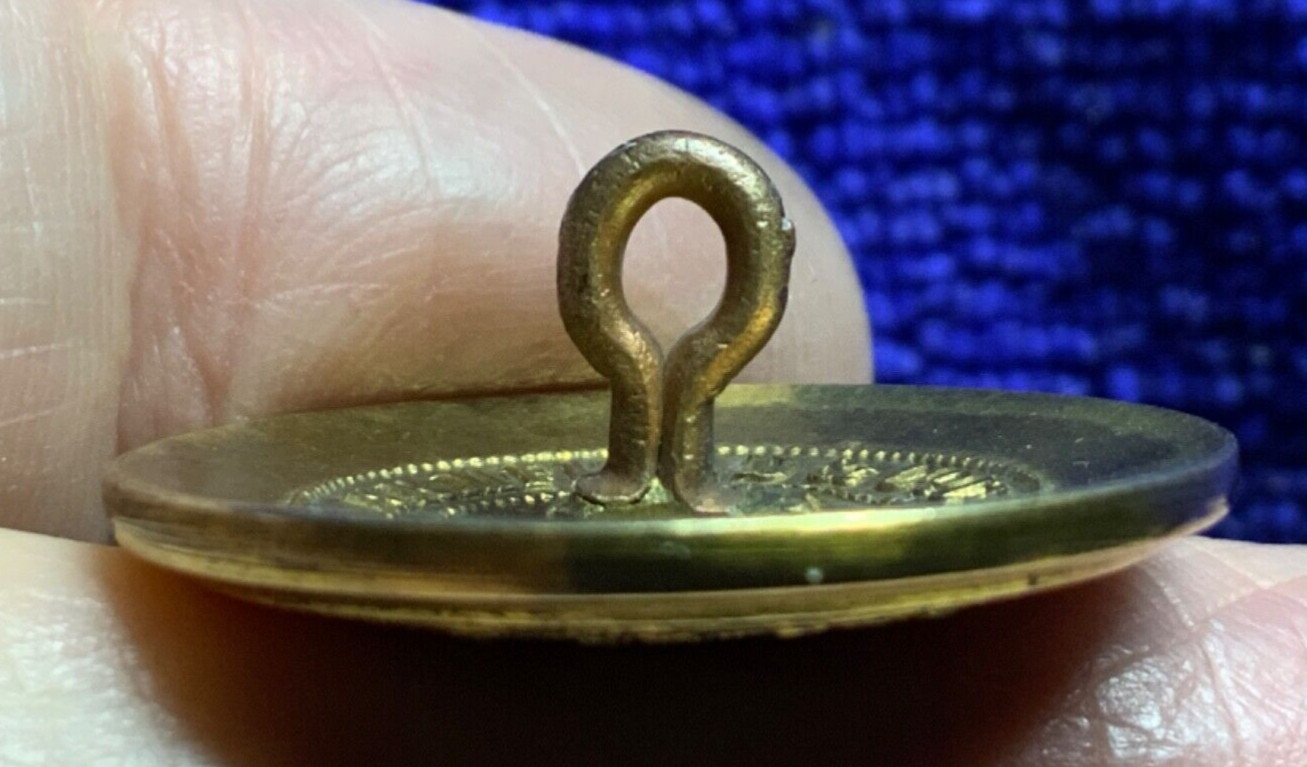 1st BARONET Wm. CROSSLEY of GLENFIELD HIND w CROSS 28mm GILT LIVERY BUTTON 1909