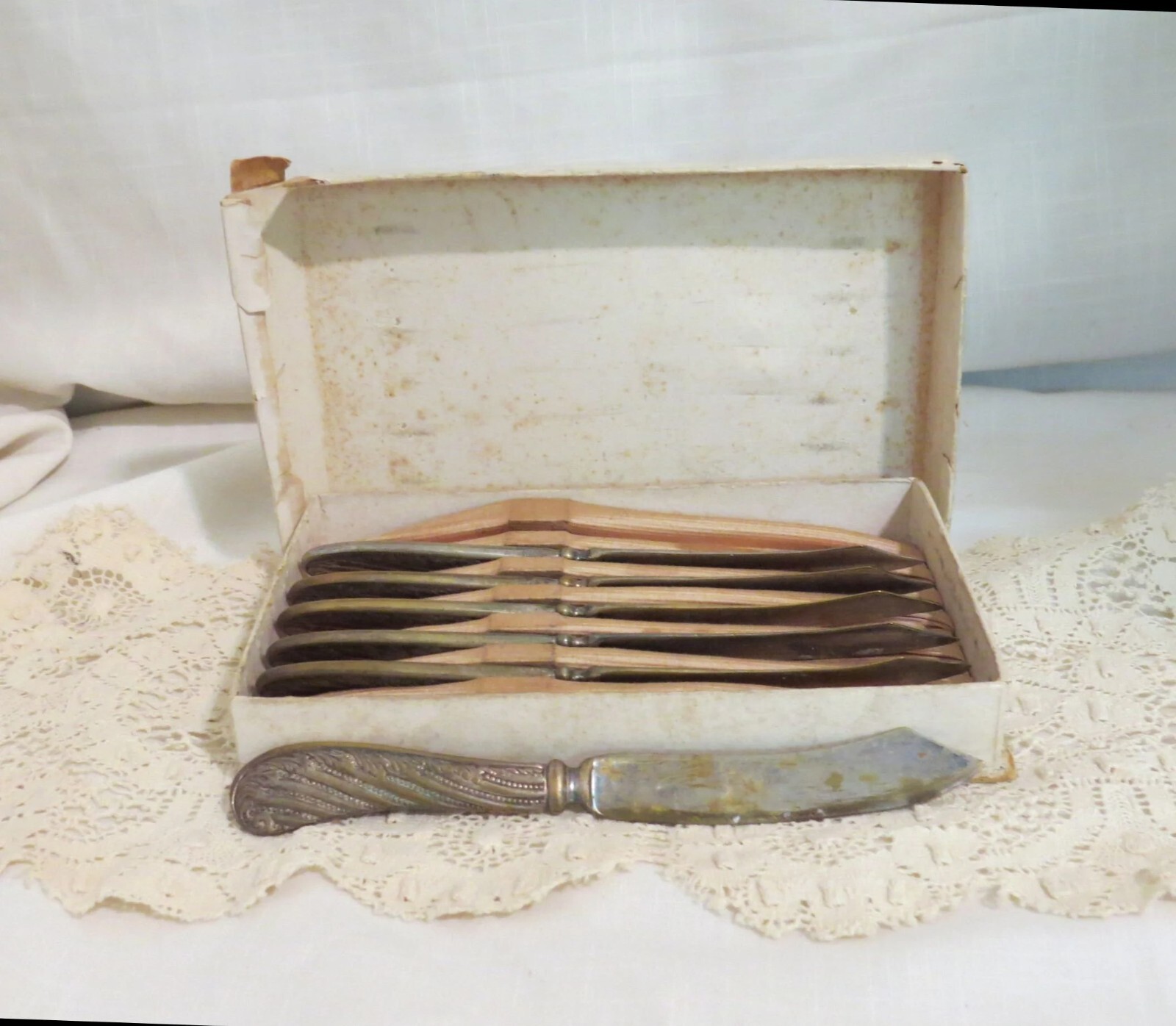 Antique Fruit Knives In Box