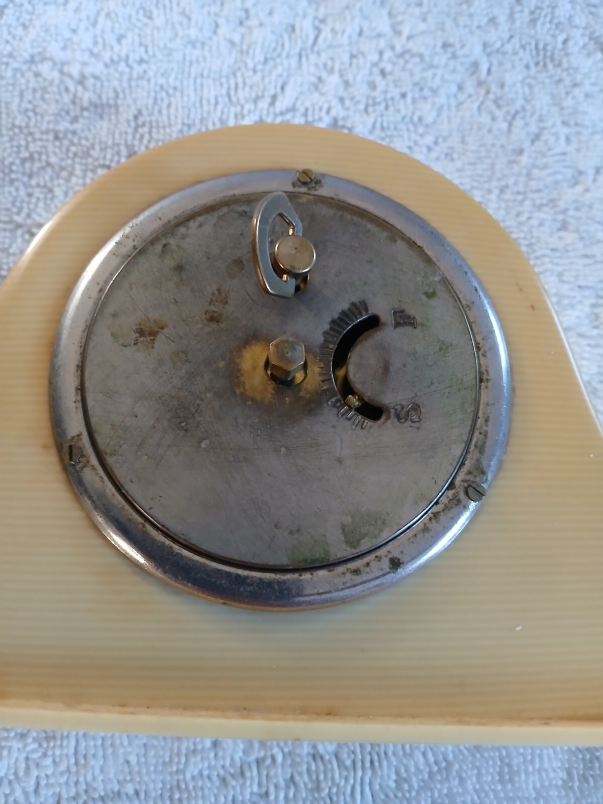 Vintage Two Small Unknown Maker Bakalite Clocks (Working HOLDING TIME