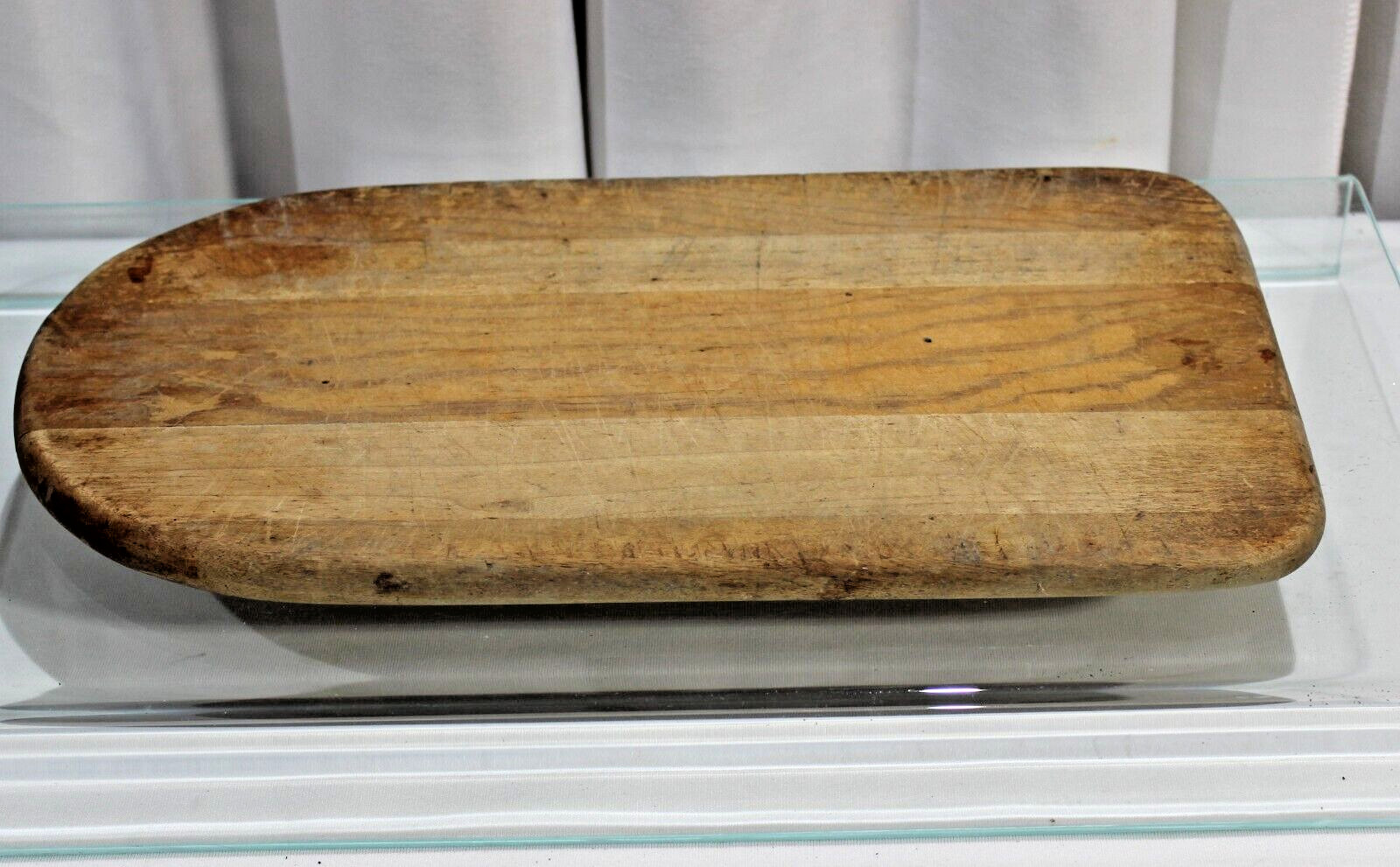 Antique Primitive Early America Wood Cutting Bread Board 15.75″ x 6.50″