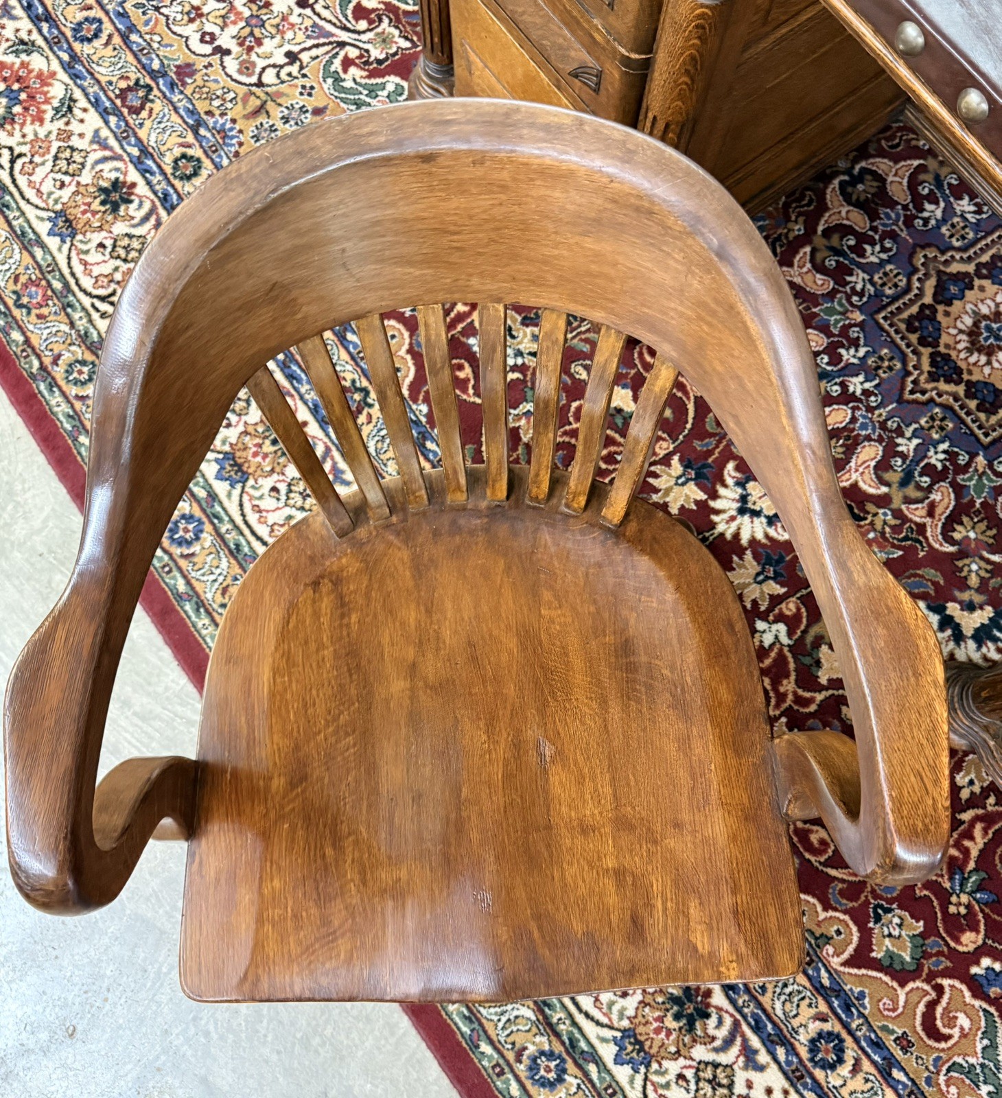 Antique American Solid Oak Swivel Desk Chair Barrel Back Rolling Base Circa 1900