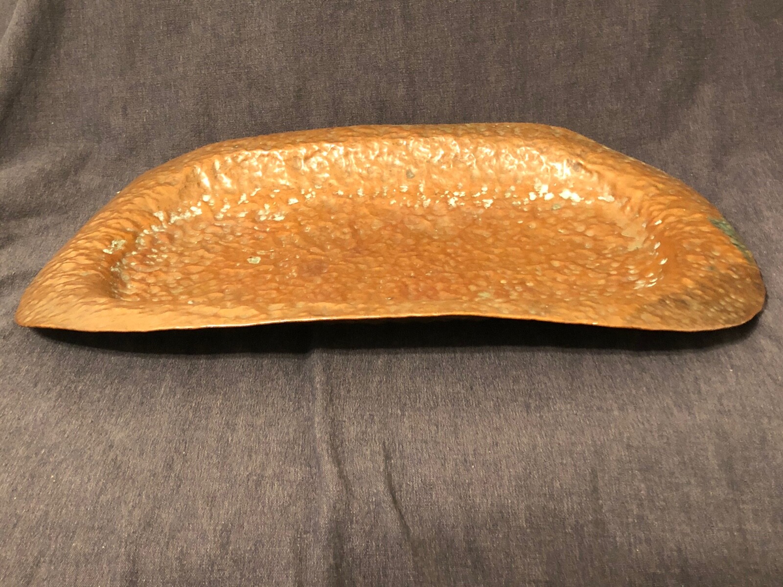 Vintage Arts & Crafts / Mission Style Hammered Copper Tray 20 1/2″