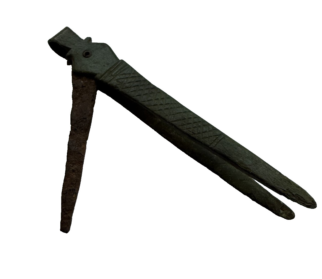 Authentic Ancient Roman Bronze Tweezers (1st–5th Century AD)