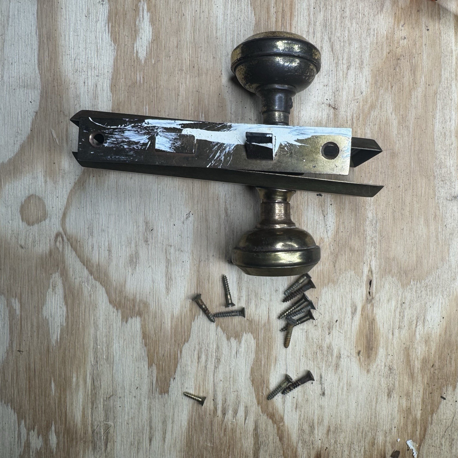 Vintage Yale Brass Doorknob Dead Bolt Door Lock Hardware Set