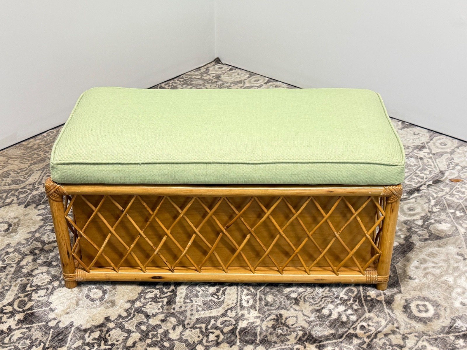 1960’s Regency MCM Bamboo & Rattan Storage Chest Bench/Ottoman BOHO Chic Coastal