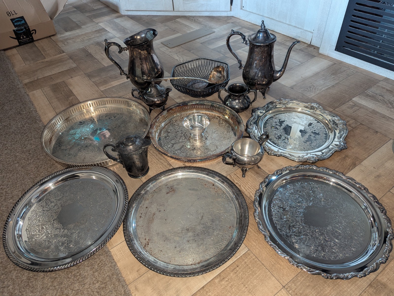 15-Piece Silver Plated Dining Set With Platter And Tea Pot