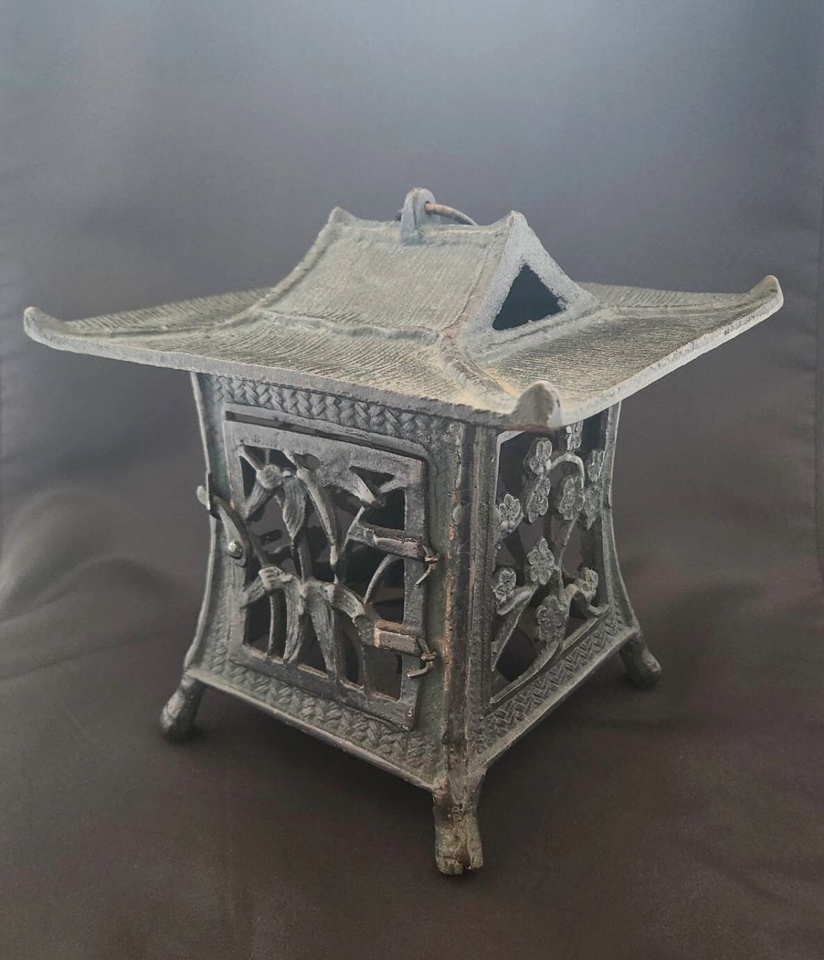 Old Japanese Iron Hanging Lantern TORO TOUROU Candle stand Height:23cm
