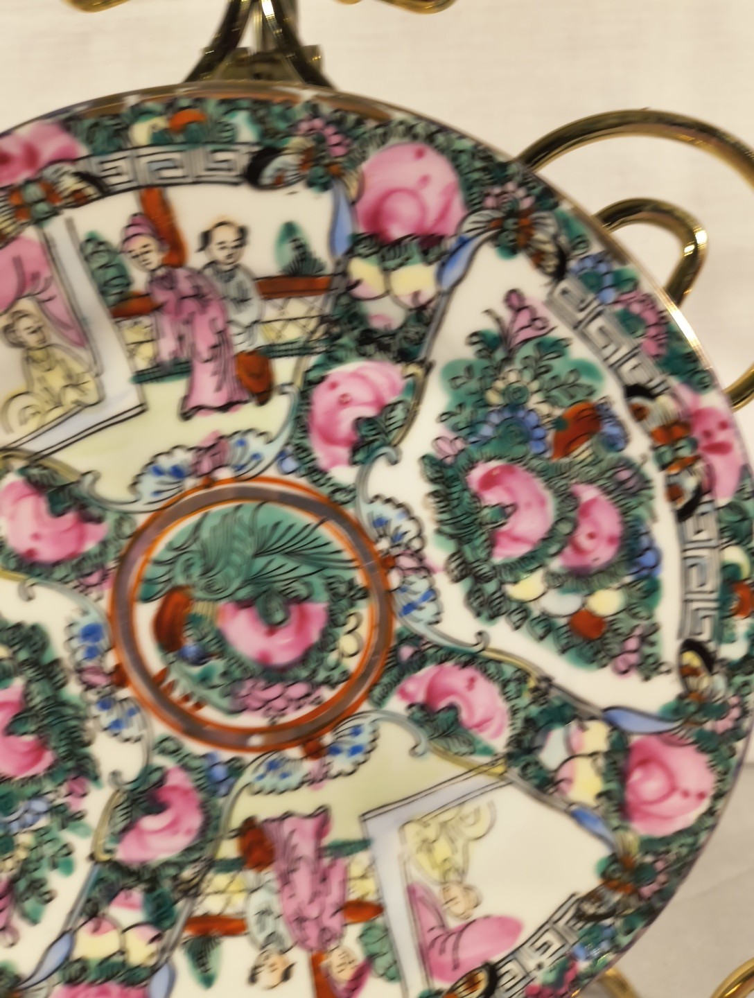 Vintage Chinese Rose Medallion Famille Rose Plate/Ashtray Hand Painted