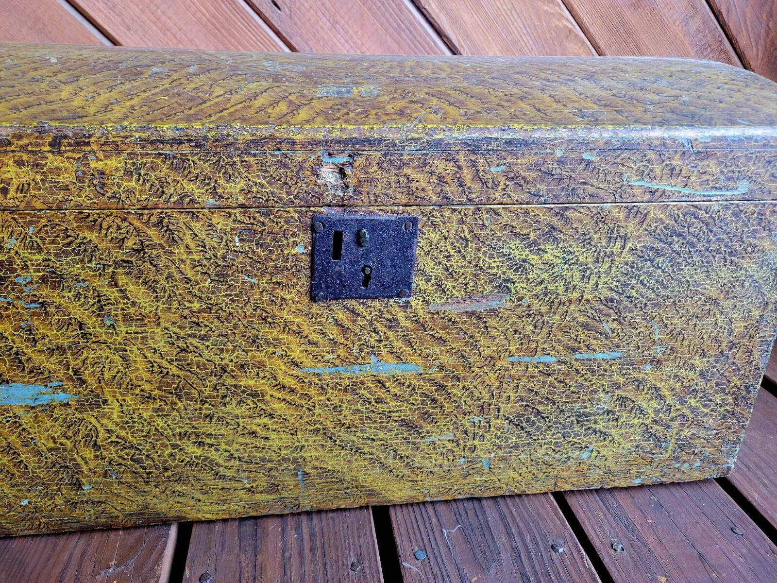 Antique 1830s Sponge Decorated New England Immigrant Dome Lid Trunk Chest Box