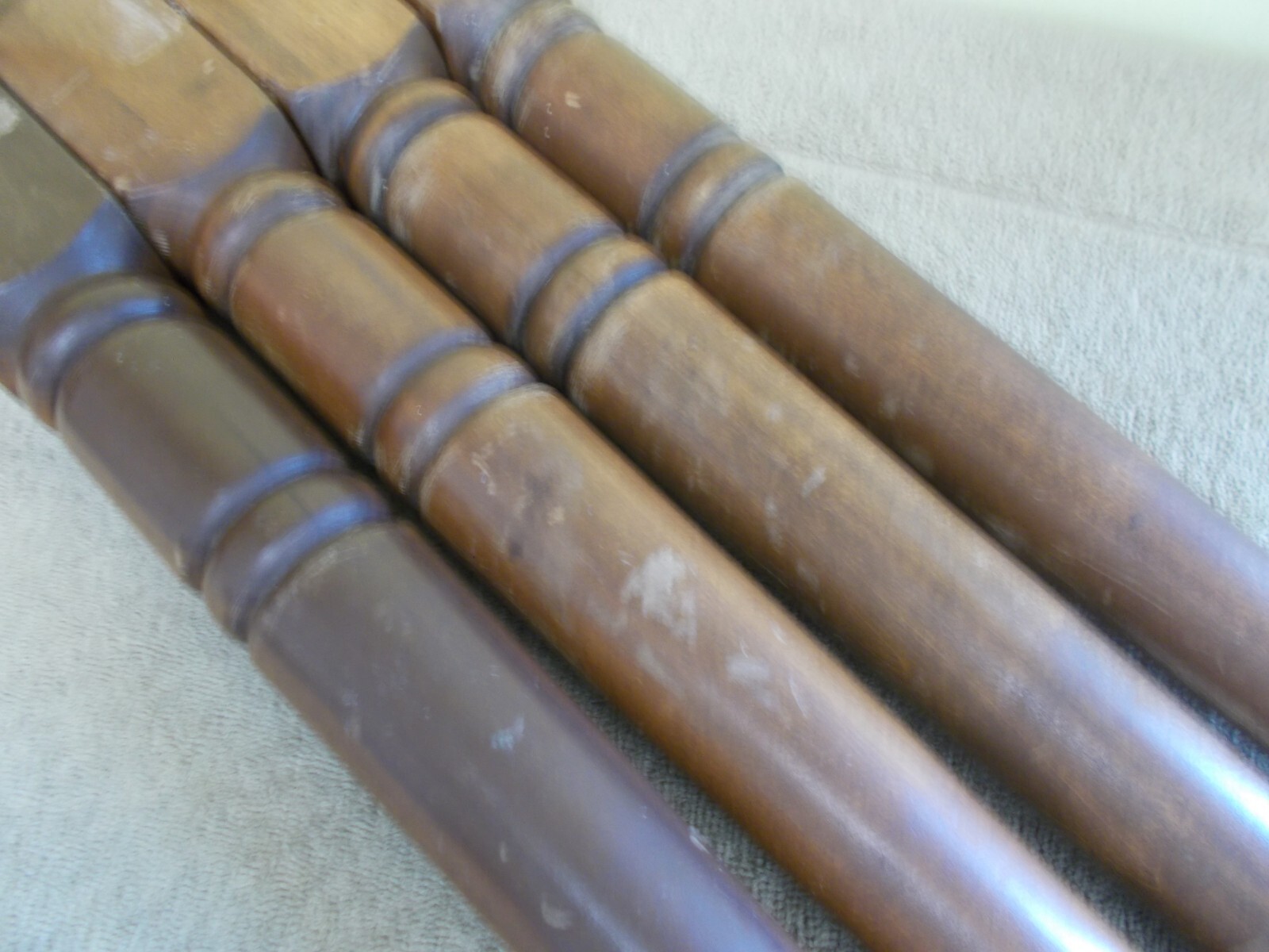 VINTAGE SOLID WOOD TABLE LEGS SET-4 TURNED KITCHEN DINING ROOM PARTS