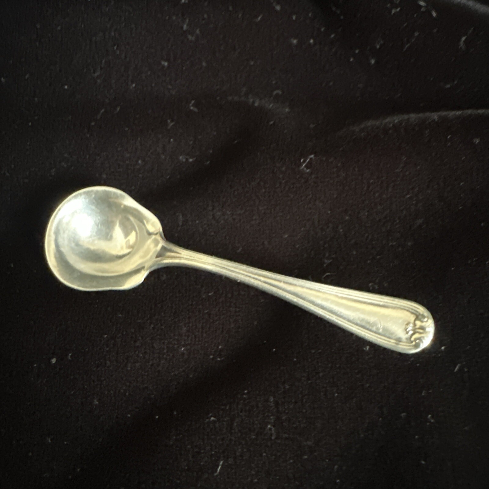 Vintage Sterling Silver Salt Spoon 2 3/8”, Unknown Pattern