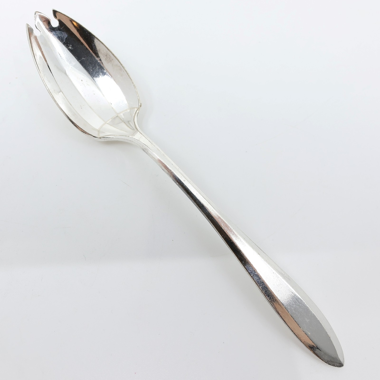 Patrician (1914) by Oneida Silverplate 5 1/2″ Ice Cream Fork(s) No Monogram