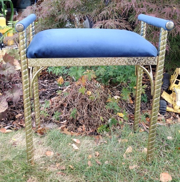 Beautiful Vintage Hollywood Regency Gold Style Vanity Bench Stool Blue Velvet