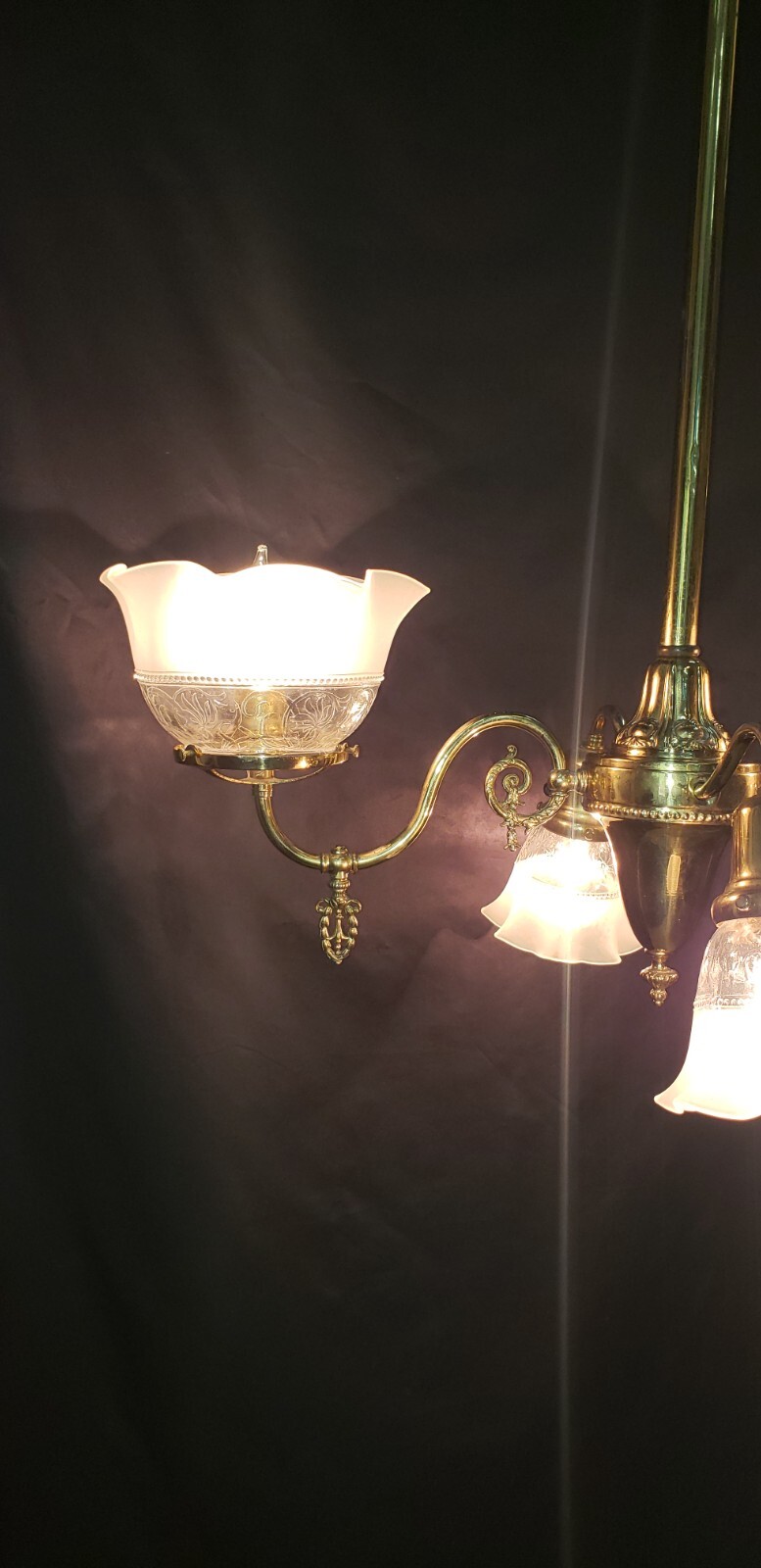 4 Light Flush Mount Chandelier with Fluted Shades 27 1/2″ x 21″ x 38″ GS00472