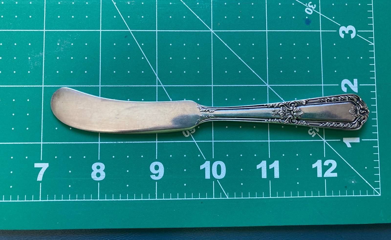 Reed & Barton Sterling Flat Handle Master Butter Knife (Eagle-R-Lion Marks)