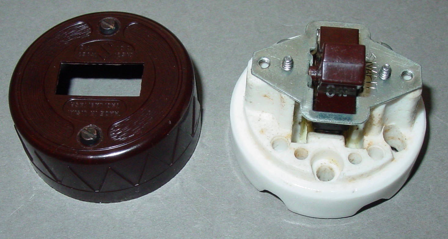 Vintage Surface Mount Circular Wall Toggle Light Switch Industrial Art Deco USA
