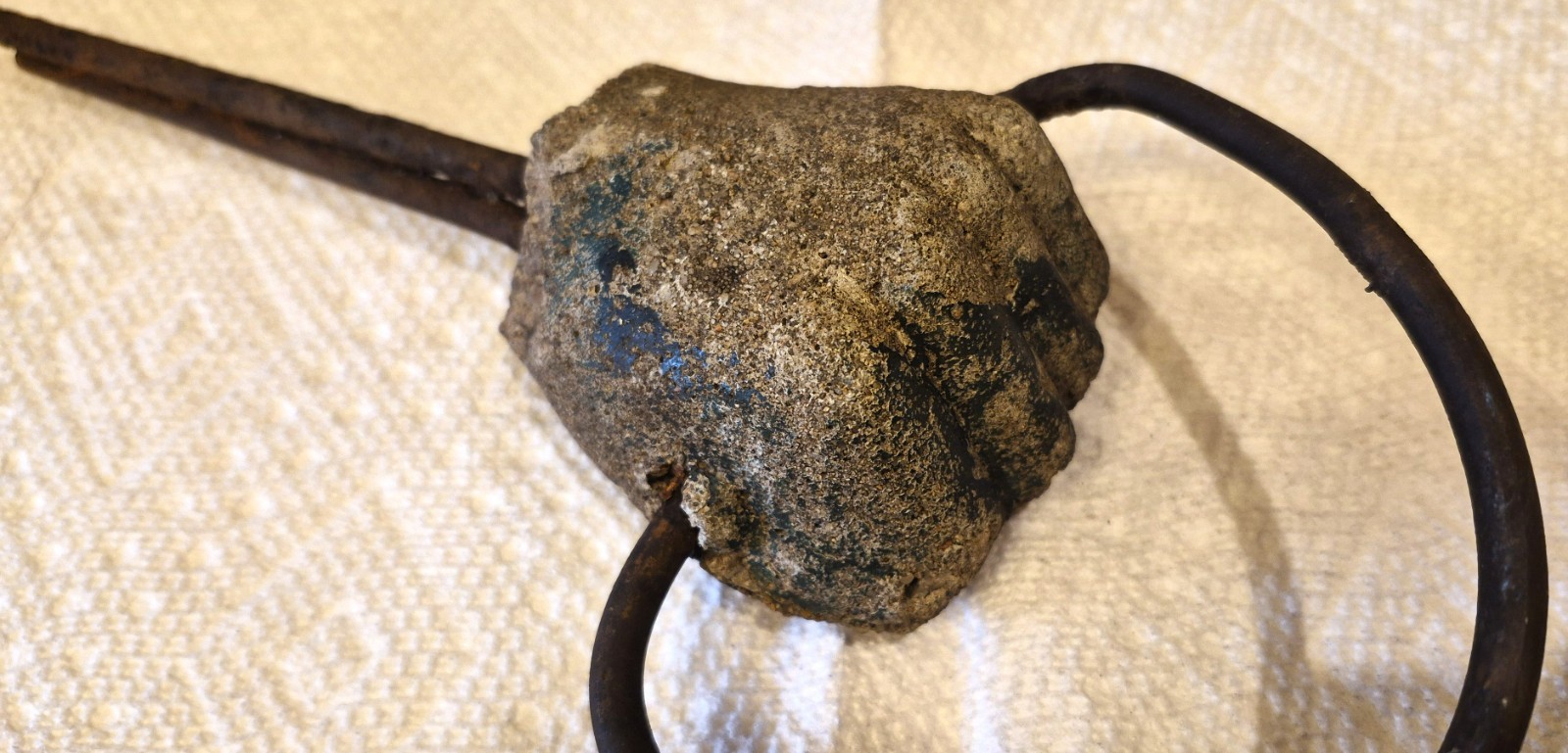 ANTIQUE CONCRETE FRAGMENT OF OLD LAWN JOCKEY FIST W/ ORIGINAL IRON RING vafo
