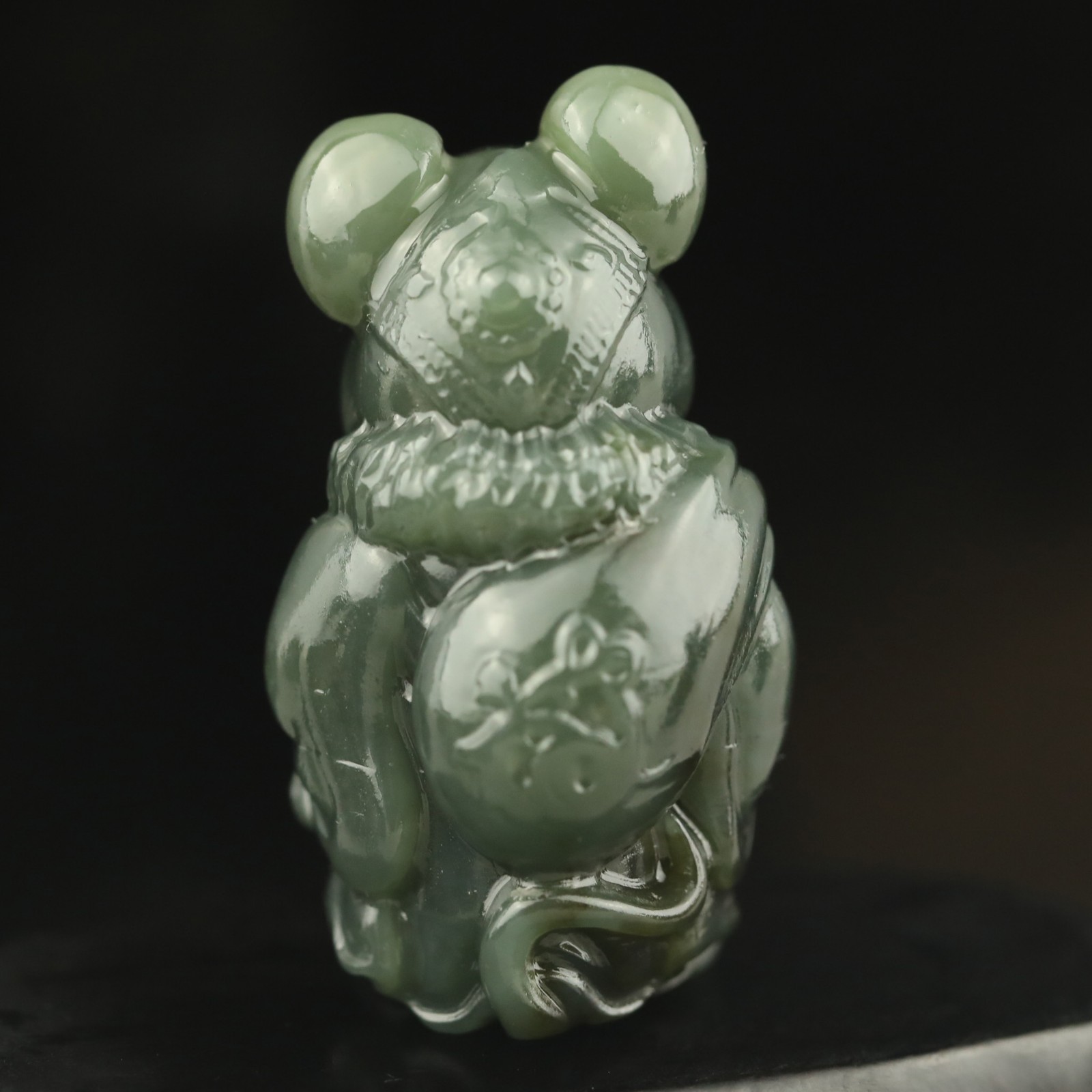 China Natural hetian Jade Hand Carved feng shui Statue mouse rat pendant o