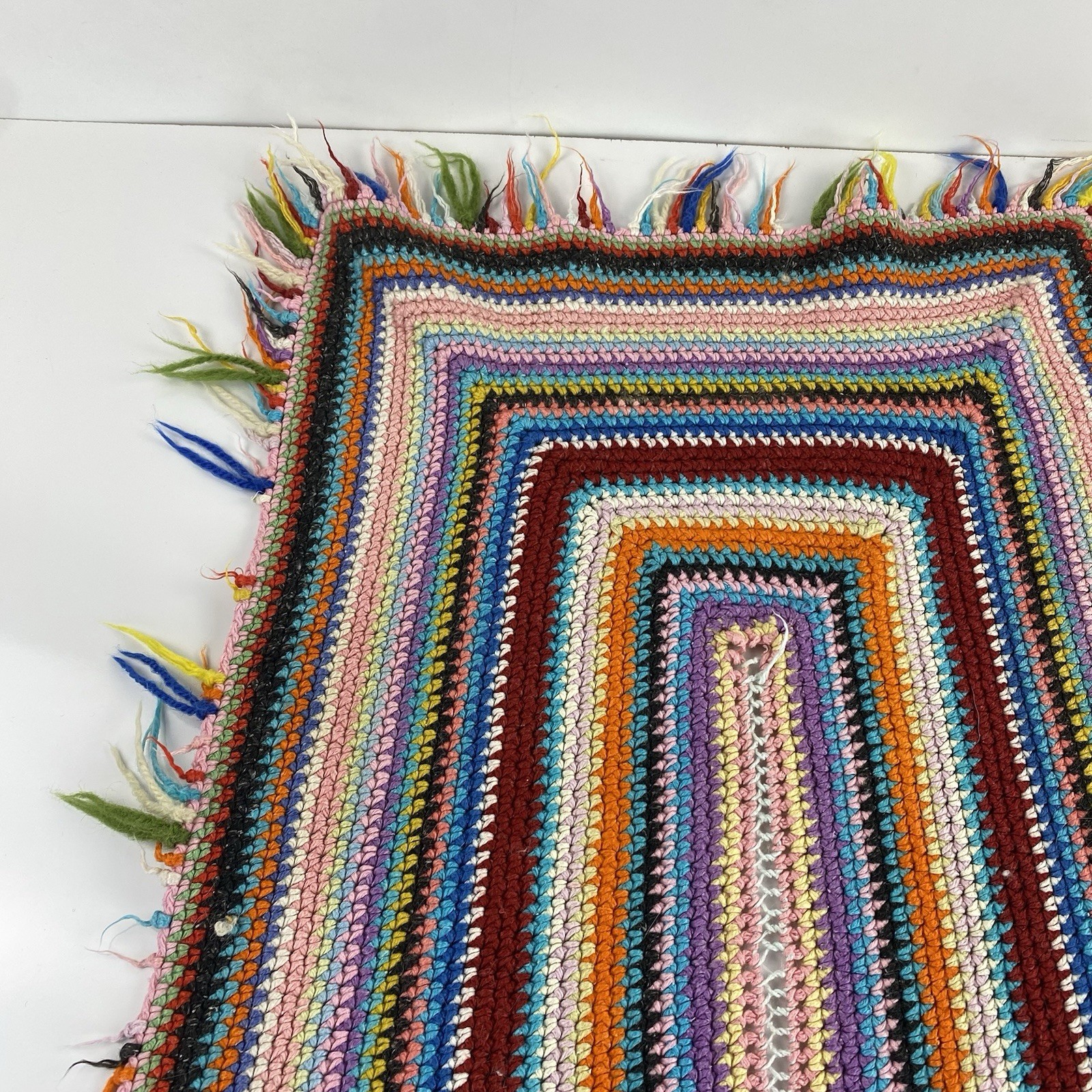 Vtg 60’s/70’s Handmade Continuous Braided Woven Scrap Rag Rug 48” x 27” Granny