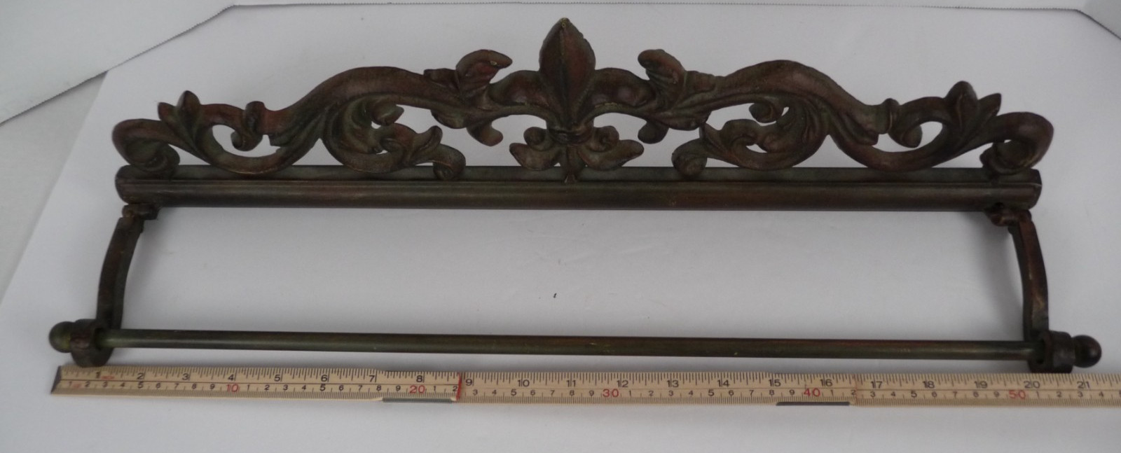 Cast Iron Fleur De Lis Towel Bar Wall Rack Rustic French Country Deco