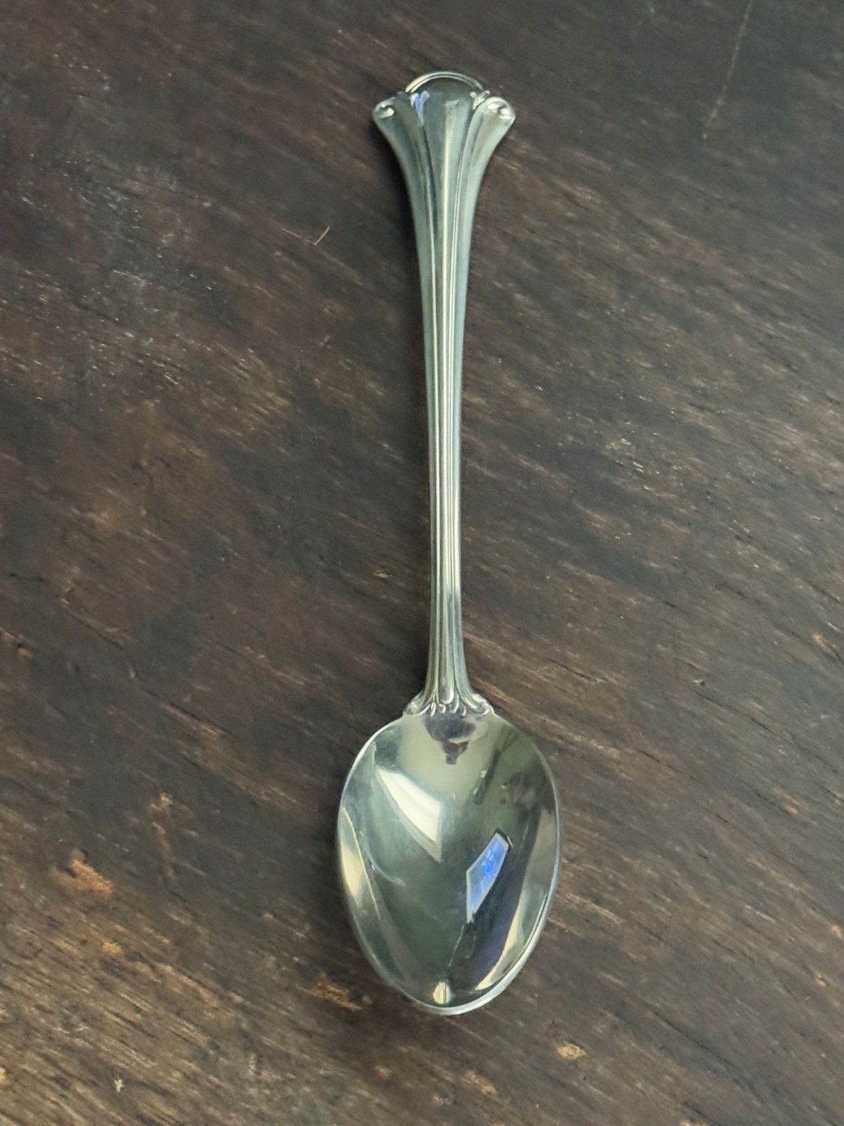 Four International Deep Silver Silver Plate Resplendence 6″ Teaspoons
