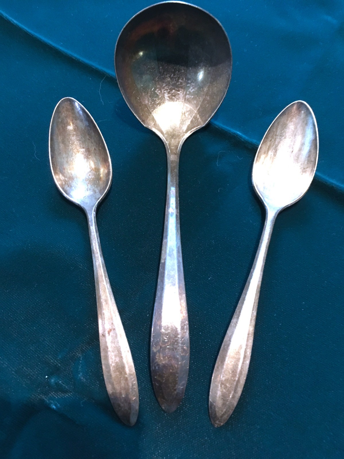 Oneida Patrician Silverplate flatware group, ladle and spoons