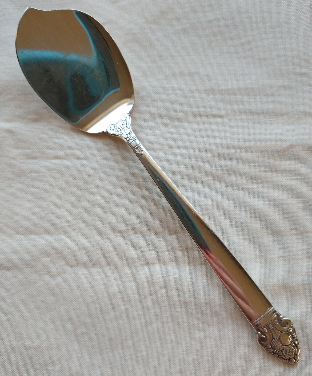 ONEIDA SILVERPLATE SOLID JELLY SERVER 1933 KING CEDRIC