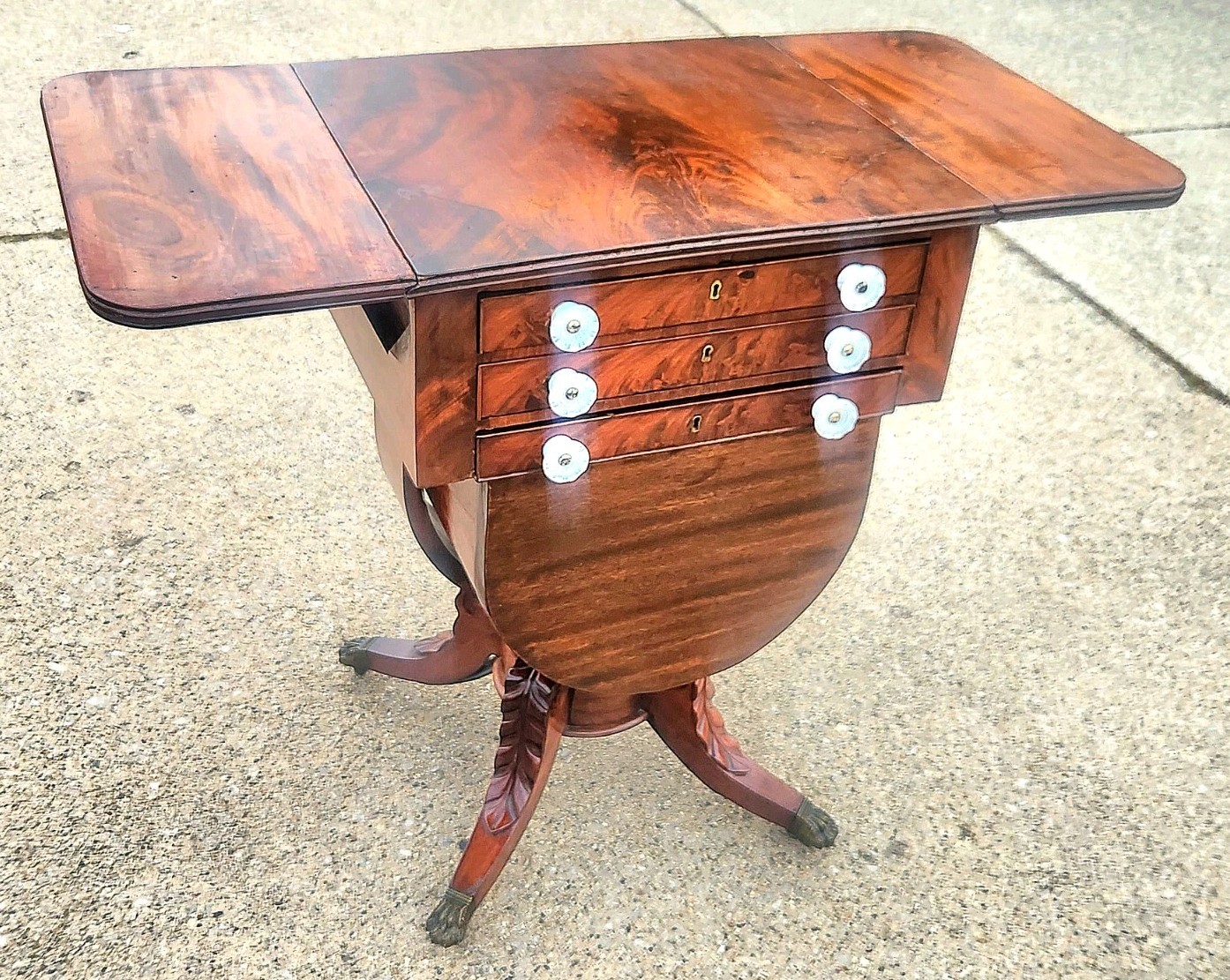 Antique American Fed Drop-Leaf Potbelly Furniture Mahogany Sewing Table Cabinet