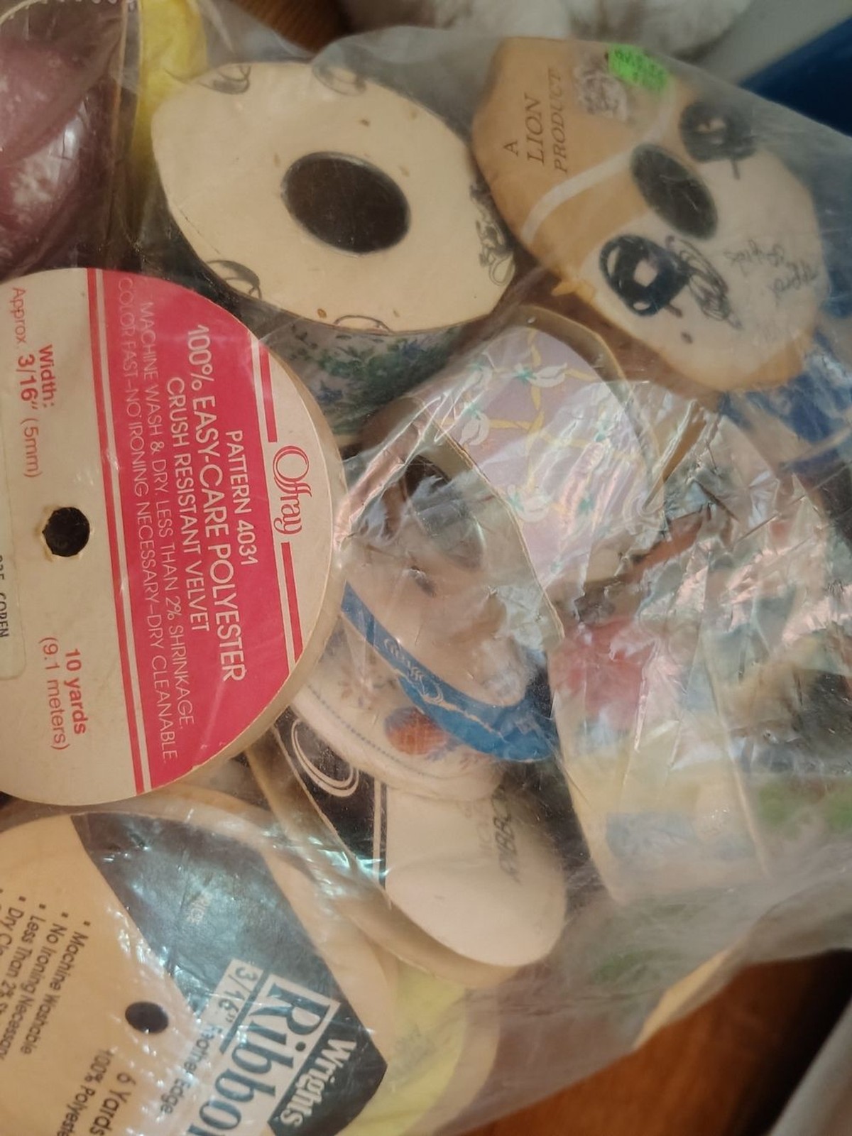 Beautiful Vintage Assorted Decorative Ribbon Spools – Pink, Green, Cream