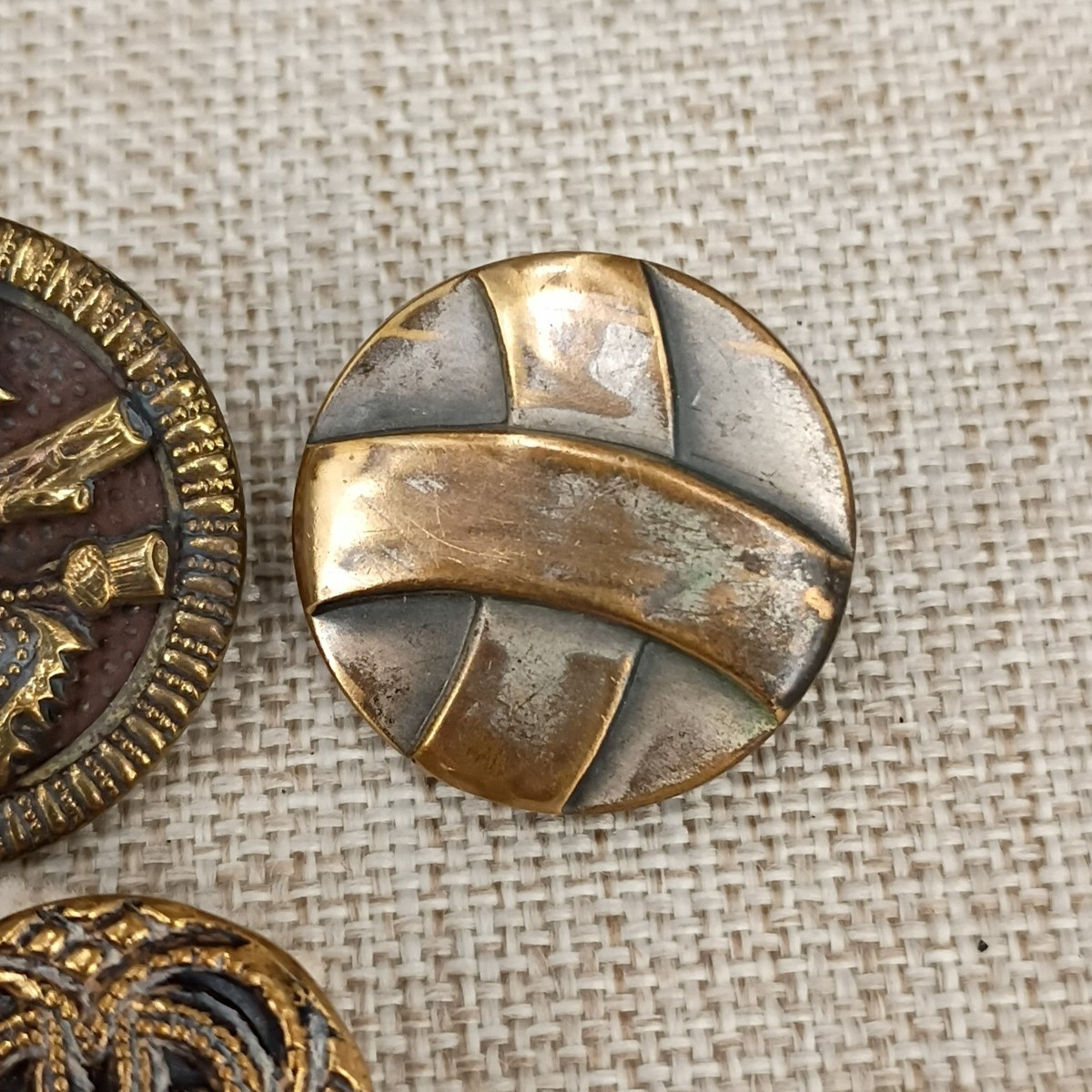 Antique Brass Button Lot 5pc Figural Grape Mirror Back Openwork Art Nouveau