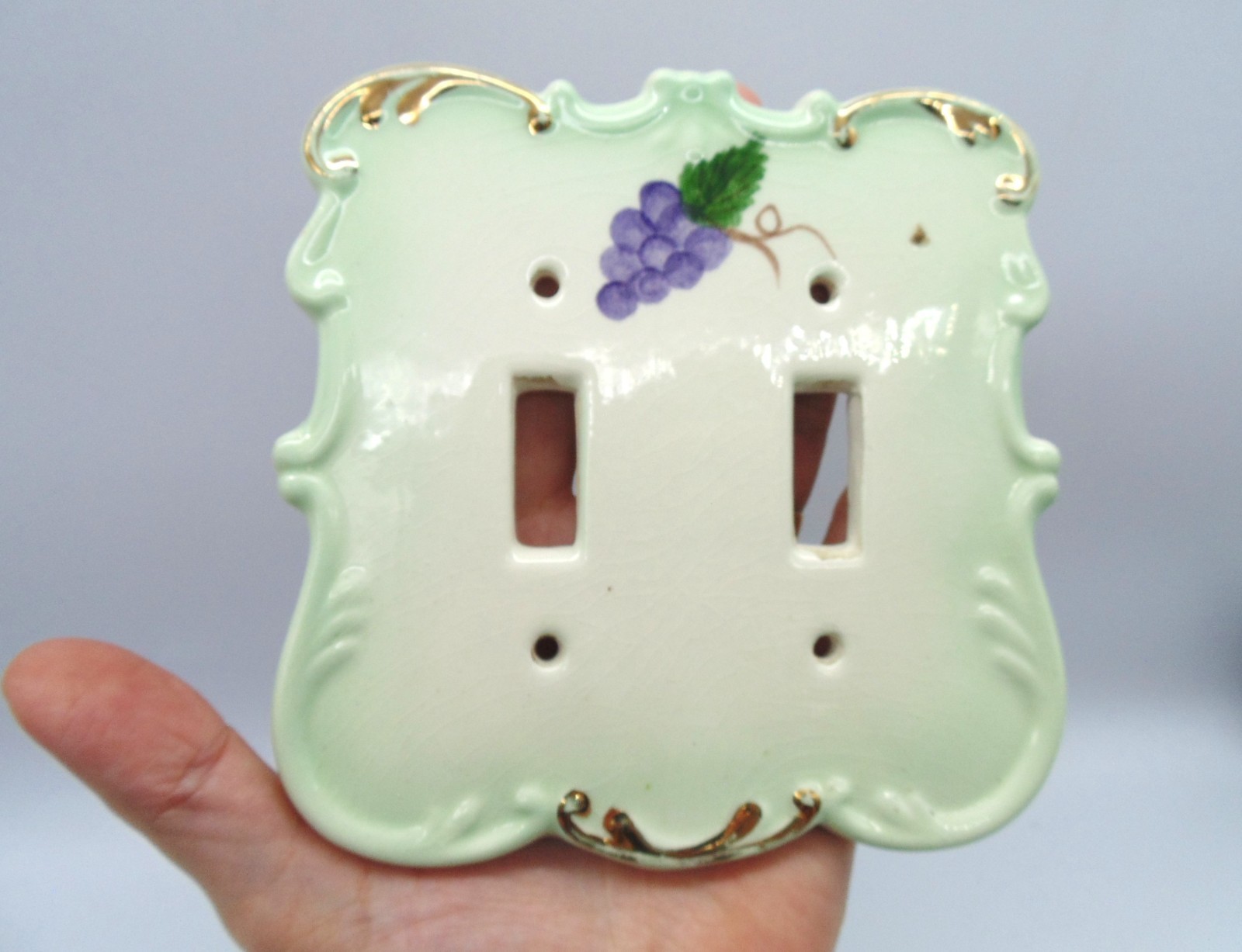 VTG PORCELAIN Cream/ Mint Green DOUBLE Switch Plate Cover w/ Hand Painted Grapes